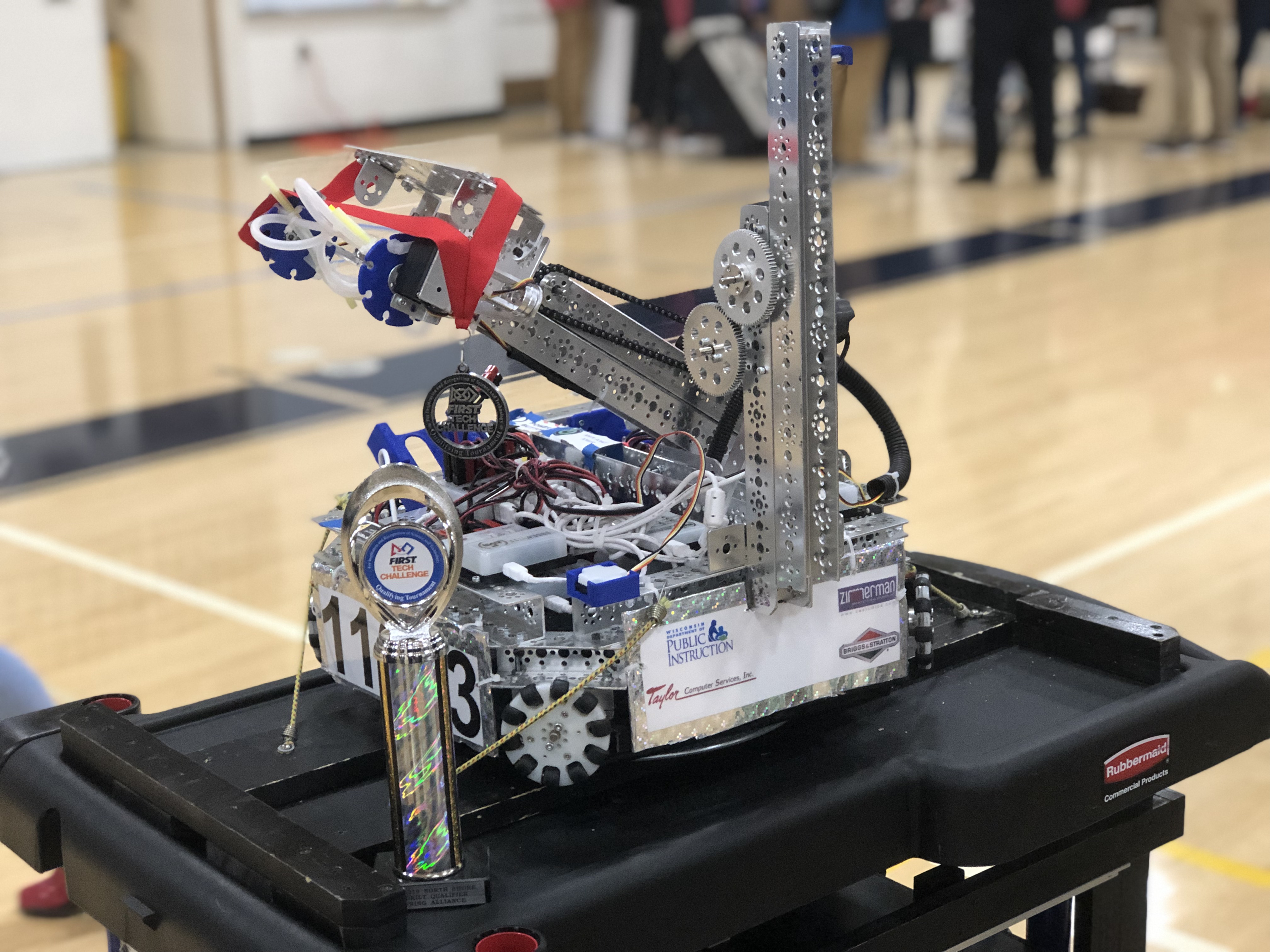 Lightning Robotics #11353, Lake Country Lutheran High School, Hartland, WI project image